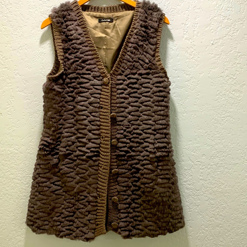 DOLCE CABO WOMEN (L) FUR LOOK SLEEVELESS JACKET